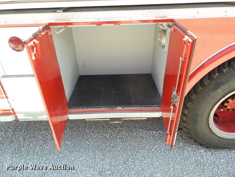 image for item GX9122 1974 International Snokel  ladder fire truck