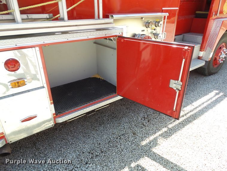 image for item GX9122 1974 International Snokel  ladder fire truck