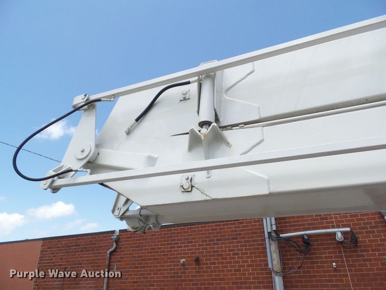 image for item GX9122 1974 International Snokel  ladder fire truck