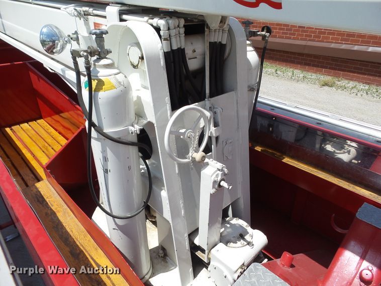 image for item GX9122 1974 International Snokel  ladder fire truck