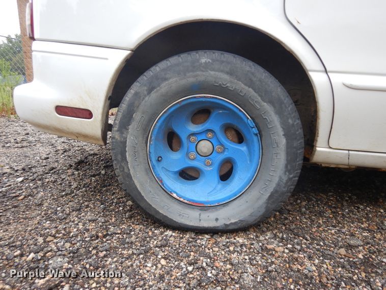 image for item HA9327 1998 Mercury Villager  van