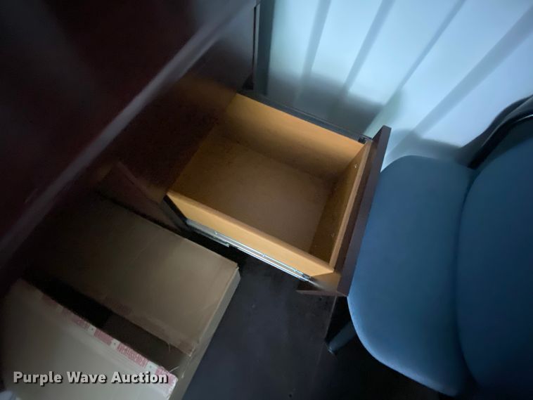 image for item HA9551 Desk