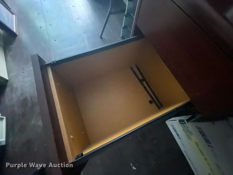 image for item HA9551 Desk