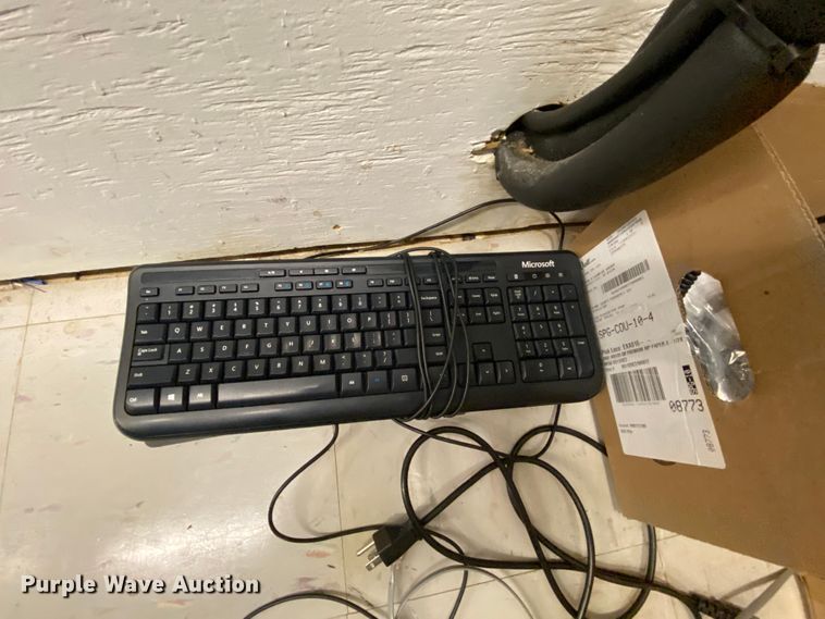 image for item HA9562 Office supplies and equipment