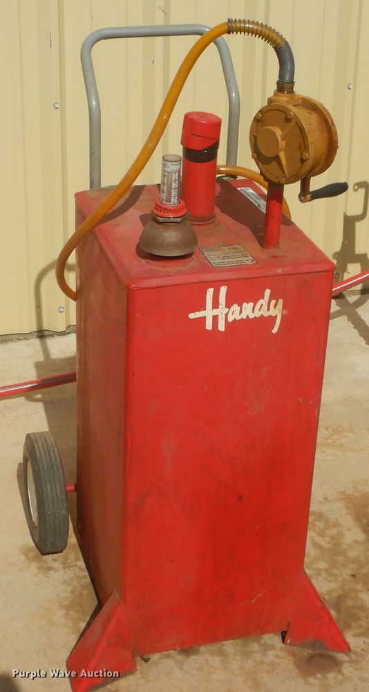Handy fuel caddy in Norman, OK Item HB9333 sold Purple Wave