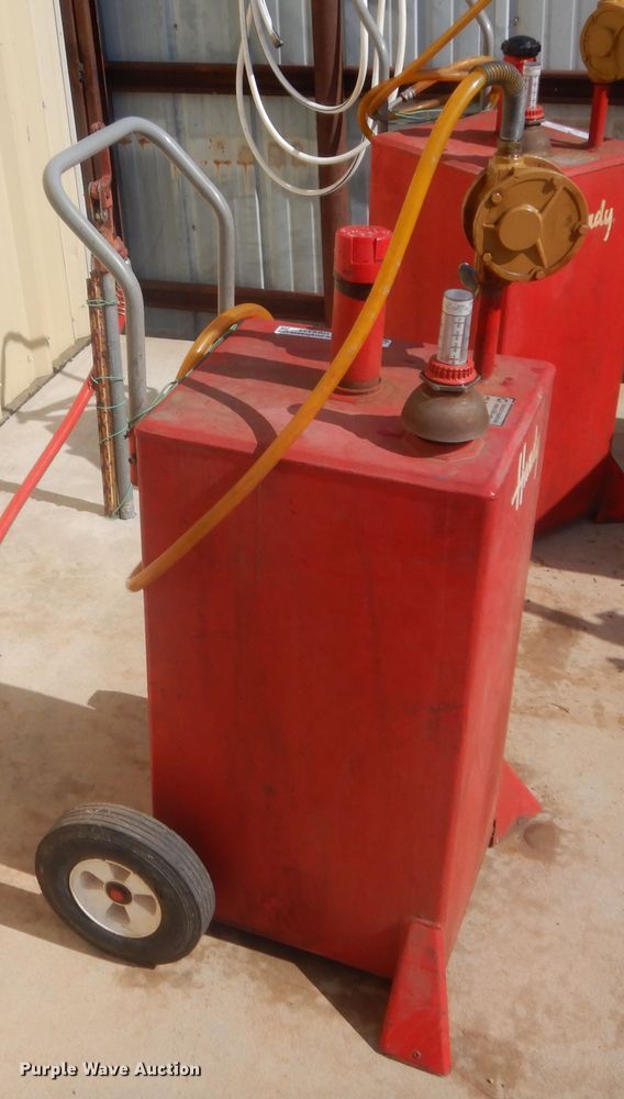 Handy fuel caddy in Norman, OK Item HB9333 sold Purple Wave