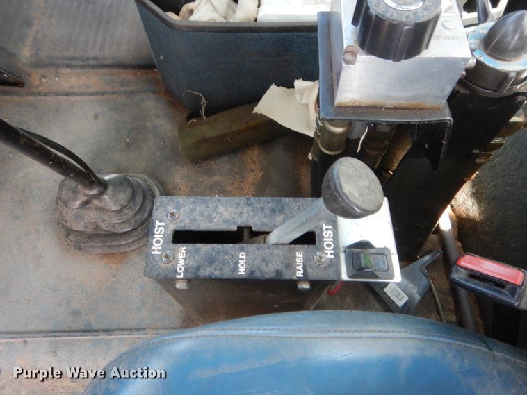 image for item HB9335 1991 International 9400  spreader truck