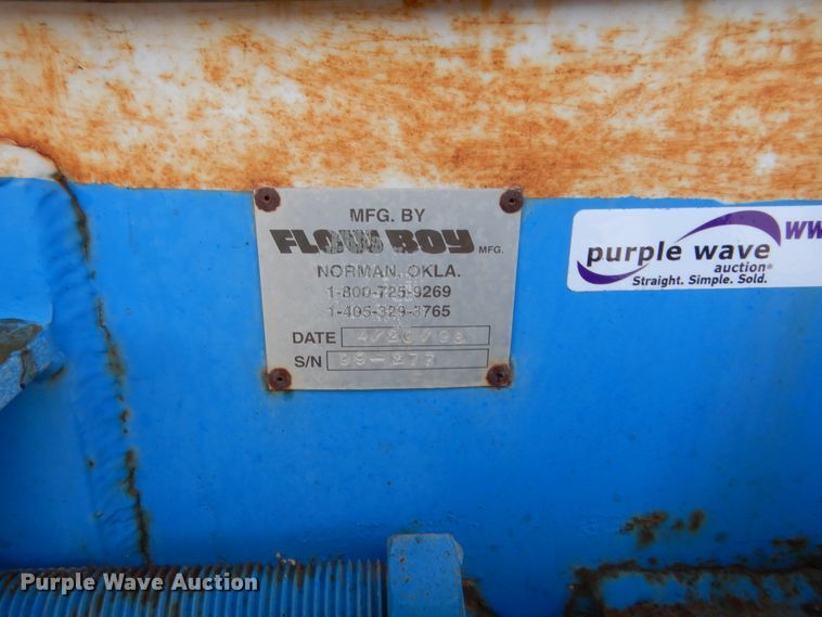 image for item HB9336 1991 International 9400  spreader truck