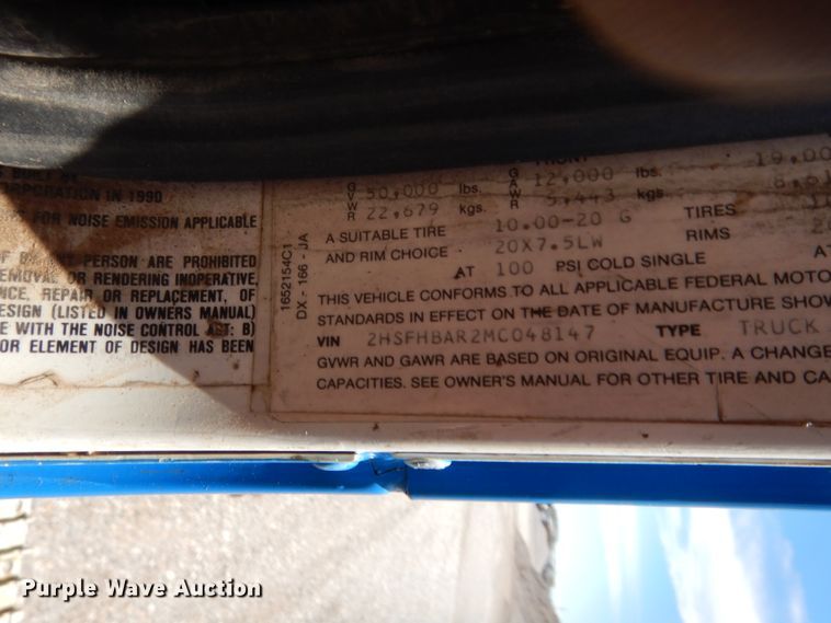 image for item HB9336 1991 International 9400  spreader truck