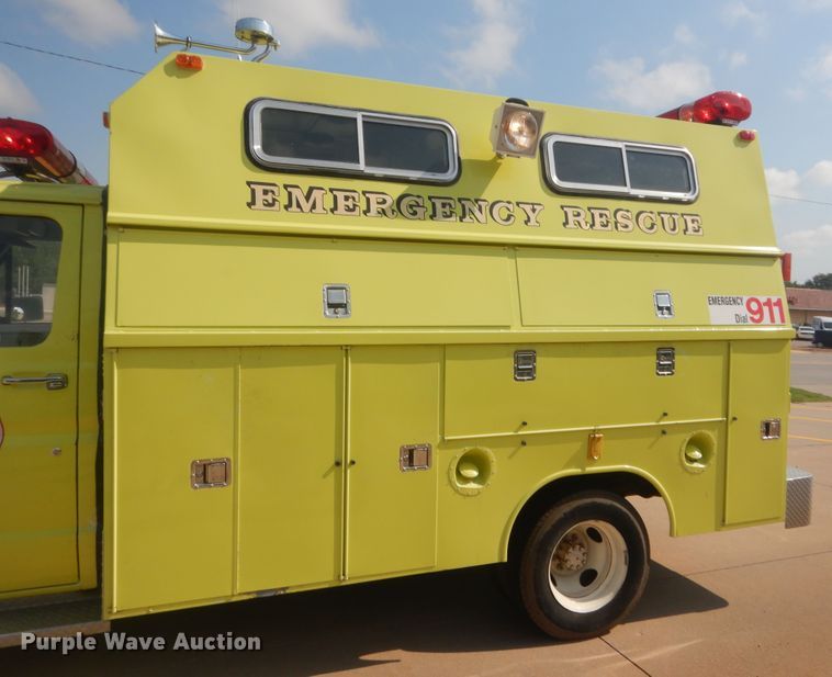 image for item HB9377 1981 Ford Econoline E350  rescue emergency vehicle