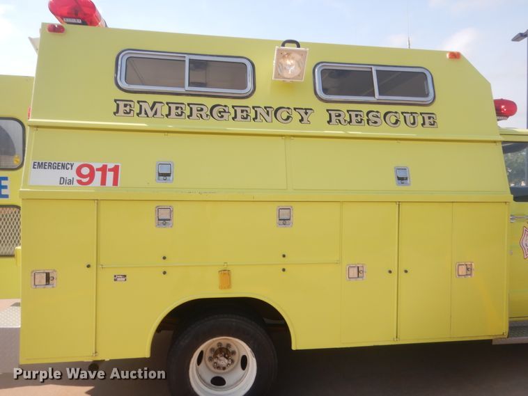 image for item HB9377 1981 Ford Econoline E350  rescue emergency vehicle