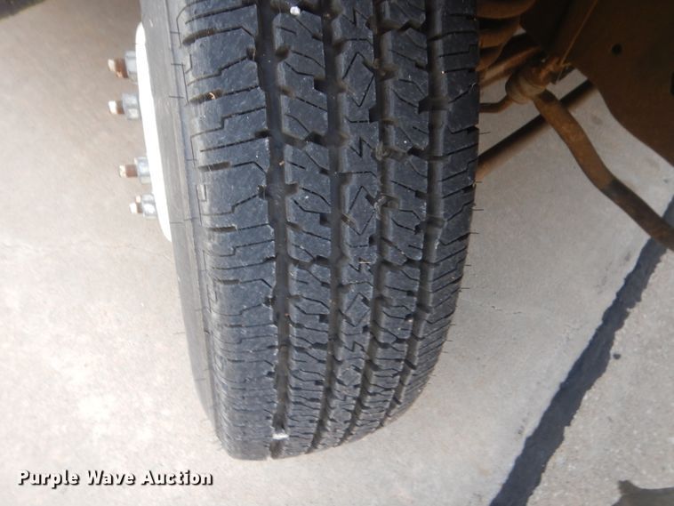 image for item HB9377 1981 Ford Econoline E350  rescue emergency vehicle