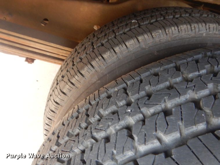 image for item HB9377 1981 Ford Econoline E350  rescue emergency vehicle