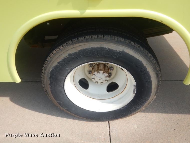 image for item HB9377 1981 Ford Econoline E350  rescue emergency vehicle