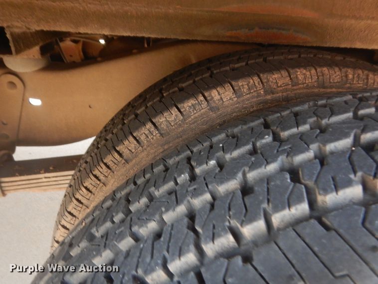 image for item HB9377 1981 Ford Econoline E350  rescue emergency vehicle