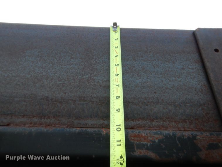 image for item HB9385 1999 International 4700  dump truck