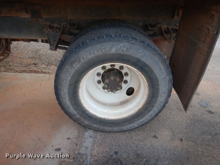 image for item HB9385 1999 International 4700  dump truck
