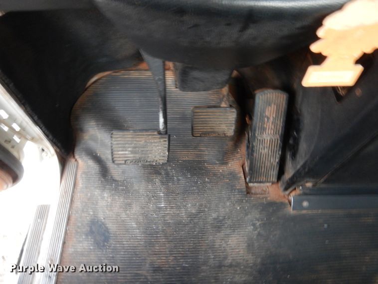 image for item HB9386 1996 Freightliner FLD  semi truck