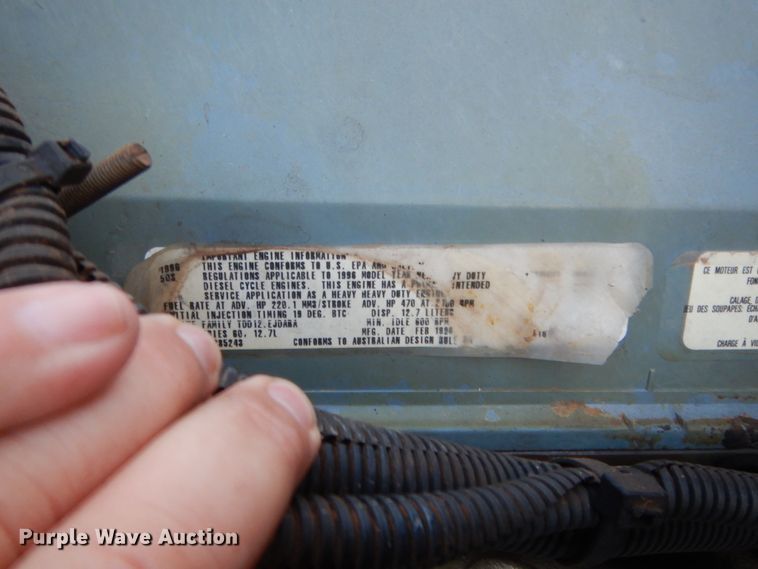 image for item HB9386 1996 Freightliner FLD  semi truck