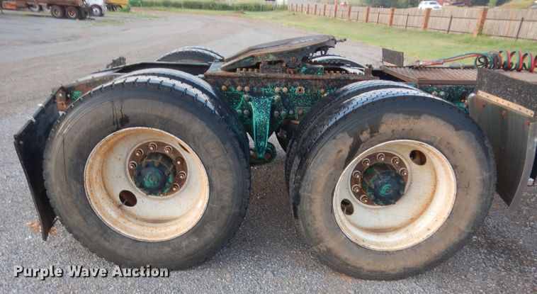 image for item HB9386 1996 Freightliner FLD  semi truck