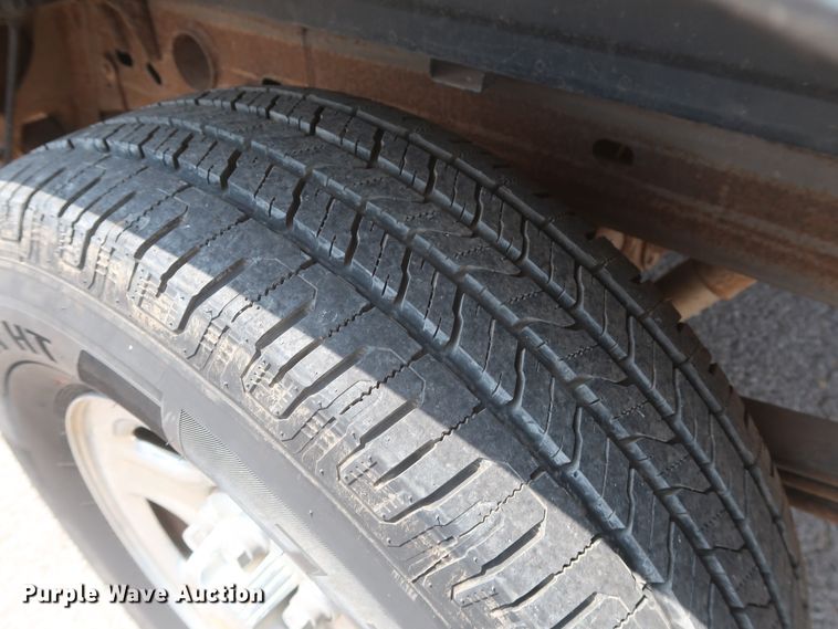 image for item HB9396 2004 Chevrolet Silverado 1500  Ext. Cab pickup truck