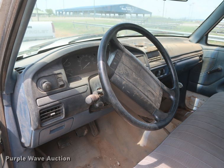 image for item HB9403 1995 Ford F150  pickup truck