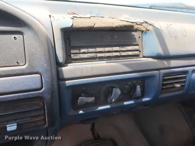 image for item HB9403 1995 Ford F150  pickup truck