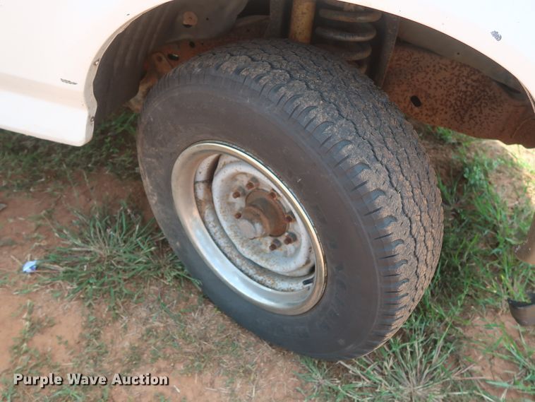 image for item HB9403 1995 Ford F150  pickup truck