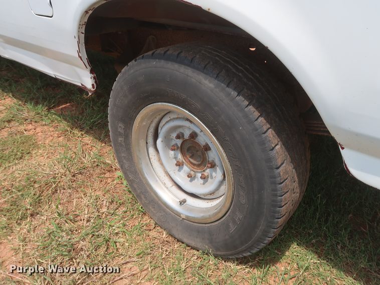 image for item HB9403 1995 Ford F150  pickup truck