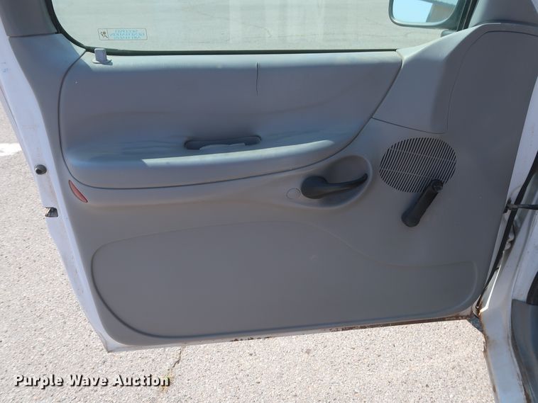 image for item HB9405 1997 Ford F150  pickup truck