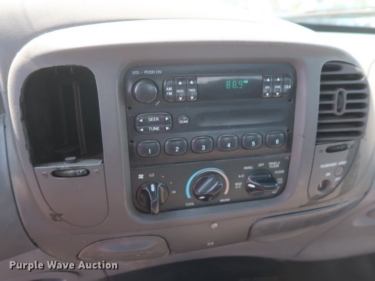 image for item HB9405 1997 Ford F150  pickup truck