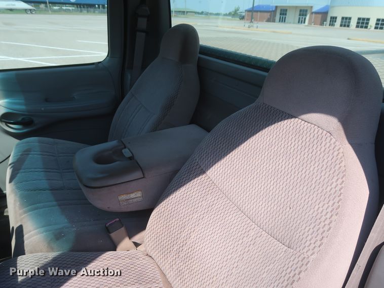 image for item HB9405 1997 Ford F150  pickup truck