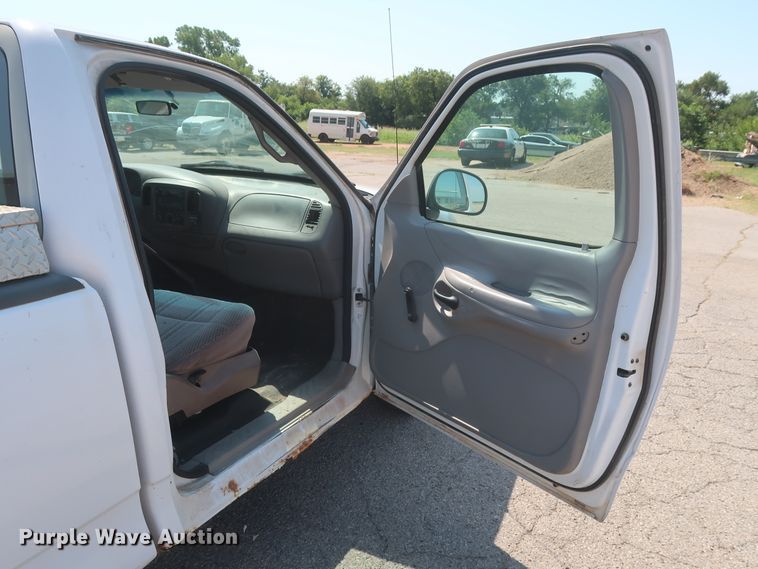 image for item HB9405 1997 Ford F150  pickup truck