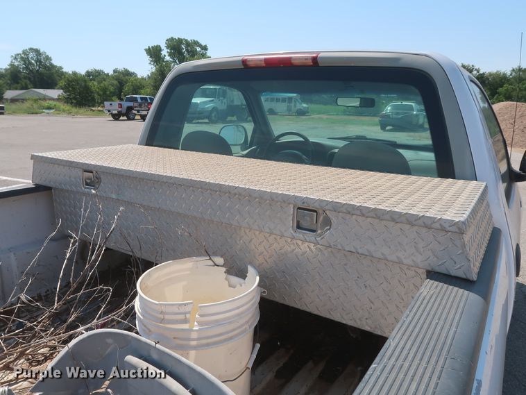 image for item HB9405 1997 Ford F150  pickup truck