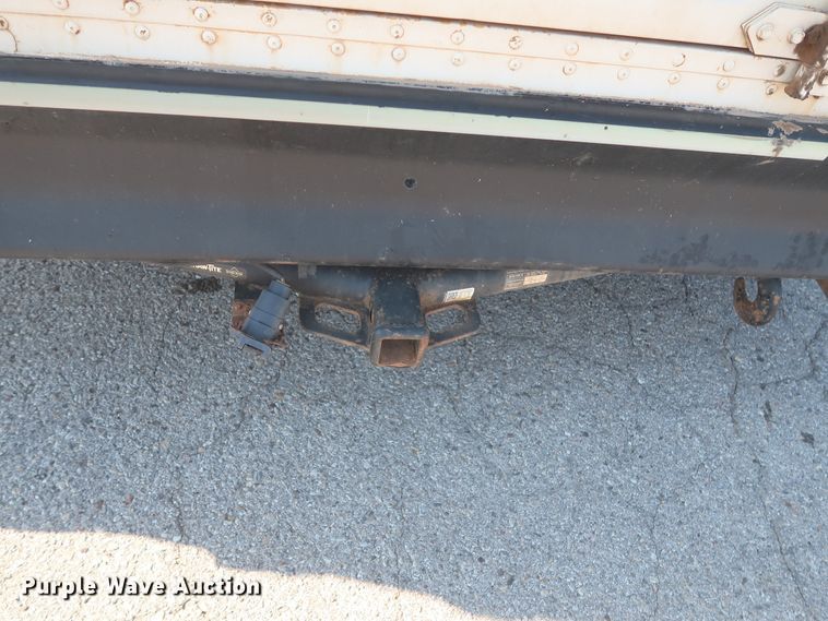 image for item HB9409 2002 GMC Savana G3500  shuttle bus