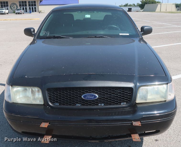 image for item HB9410 2010 Ford Crown Victoria Police Interceptor
