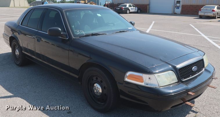 image for item HB9410 2010 Ford Crown Victoria Police Interceptor