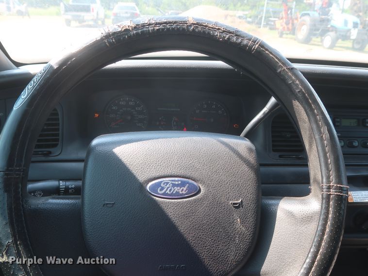 image for item HB9410 2010 Ford Crown Victoria Police Interceptor