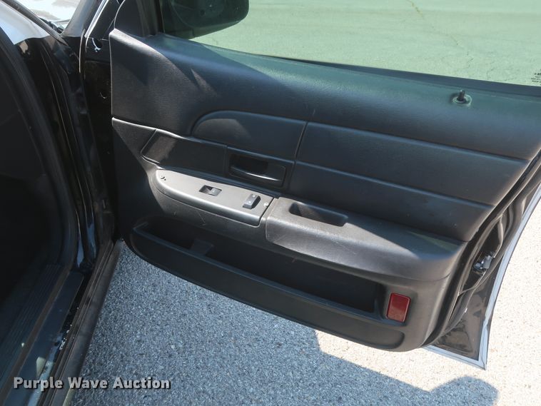 image for item HB9410 2010 Ford Crown Victoria Police Interceptor