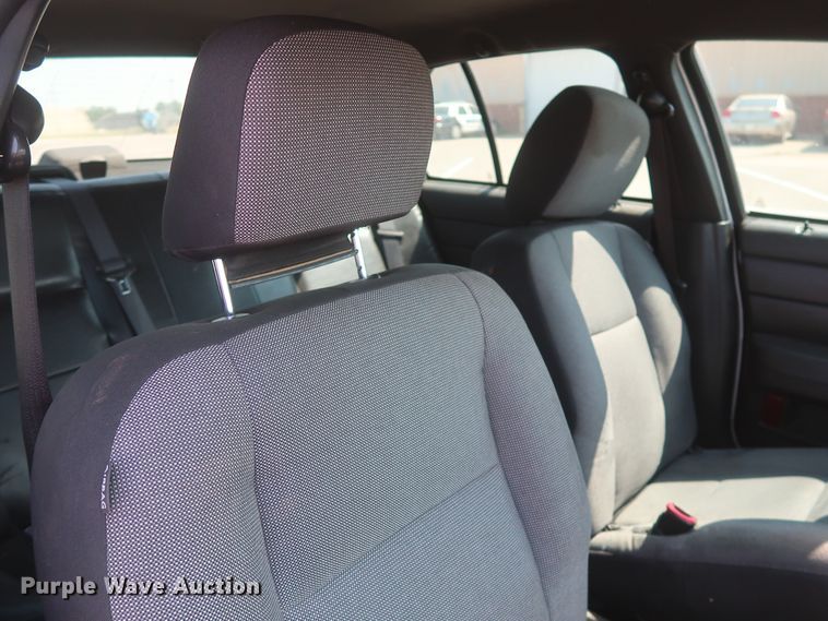 image for item HB9410 2010 Ford Crown Victoria Police Interceptor