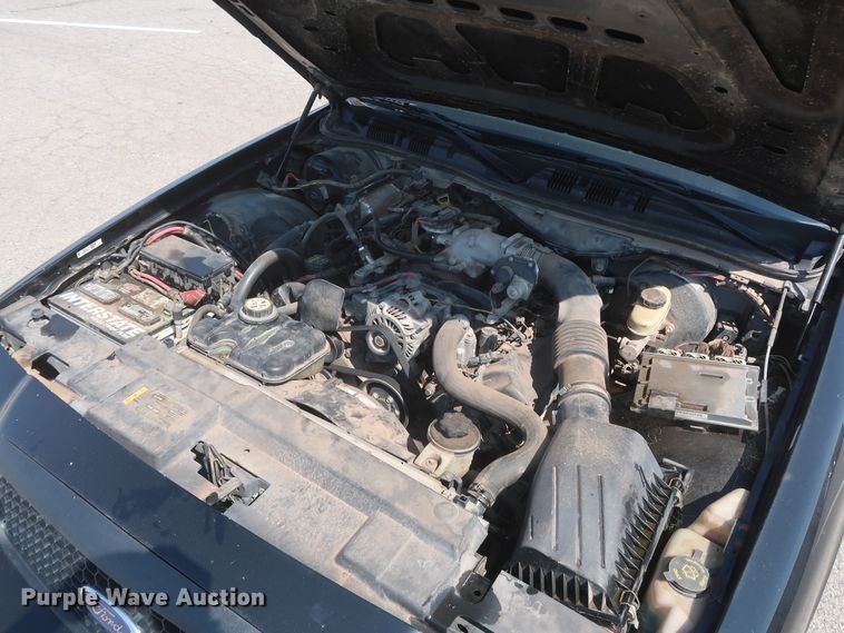 image for item HB9410 2010 Ford Crown Victoria Police Interceptor