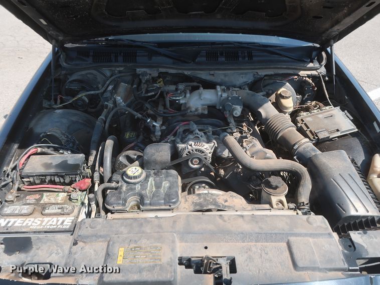 image for item HB9410 2010 Ford Crown Victoria Police Interceptor