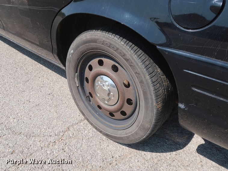 image for item HB9410 2010 Ford Crown Victoria Police Interceptor