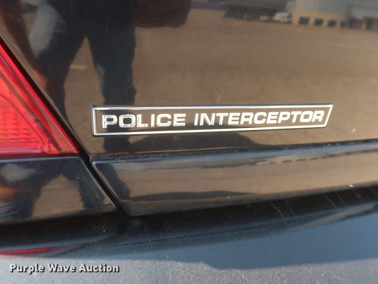 image for item HB9410 2010 Ford Crown Victoria Police Interceptor