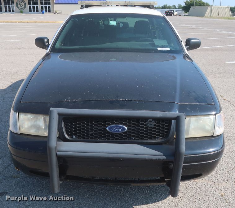 image for item HB9411 2008 Ford Crown Victoria Police Interceptor