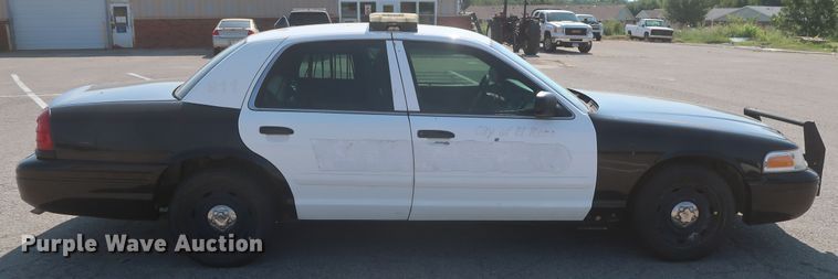 image for item HB9411 2008 Ford Crown Victoria Police Interceptor
