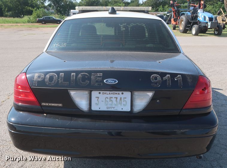 image for item HB9411 2008 Ford Crown Victoria Police Interceptor