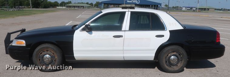 image for item HB9411 2008 Ford Crown Victoria Police Interceptor