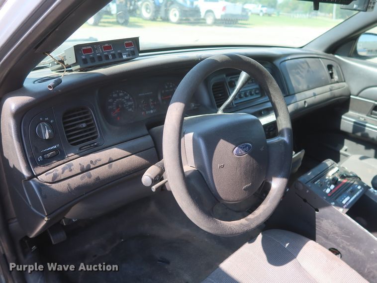 image for item HB9411 2008 Ford Crown Victoria Police Interceptor