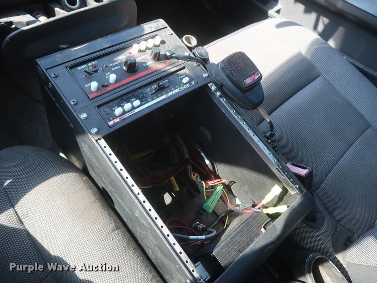 image for item HB9411 2008 Ford Crown Victoria Police Interceptor